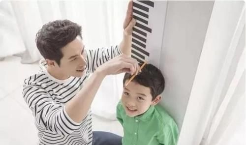 大高个|孩子腿部有这3个特征,身高还能猛涨,将来肯定是个顶个的大高个