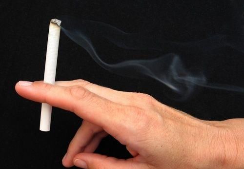 经常吸烟的人，多吃这6种食物，可以清理你的肺部，让肺更健康