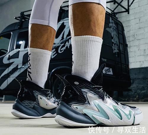 狂潮 200块钱的水泥克星篮球鞋,安踏要疯 狂潮2代!