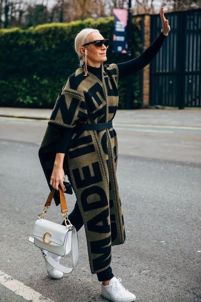  戴起来|天冷了，大围巾戴起来！