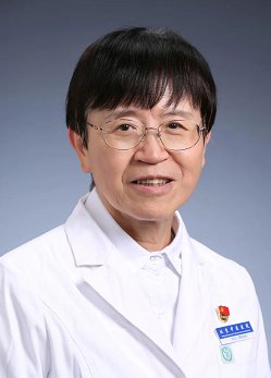 Famous Teacher of Chinese Medicine in the Capital | She Jing: Concentrating on Medicine, Teaching, Research and Management to Promote the Development of Chinese Medicine