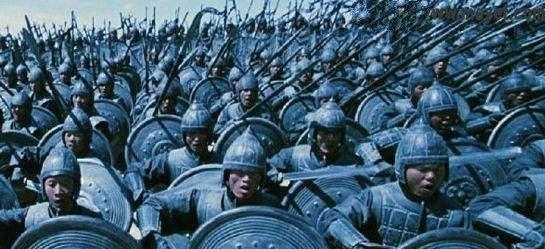 当炮灰|古时候打仗,第一排的士兵真的不怕当炮灰送死一段史料给出答案