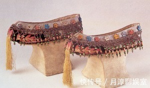 清代 中国古代高跟鞋:清代宫女们的高跟鞋有多高?小姐姐不敢穿