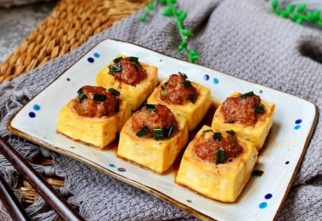 我家年夜饭必备压轴菜,蒸一蒸就上桌,好吃好做,寓意多财多福