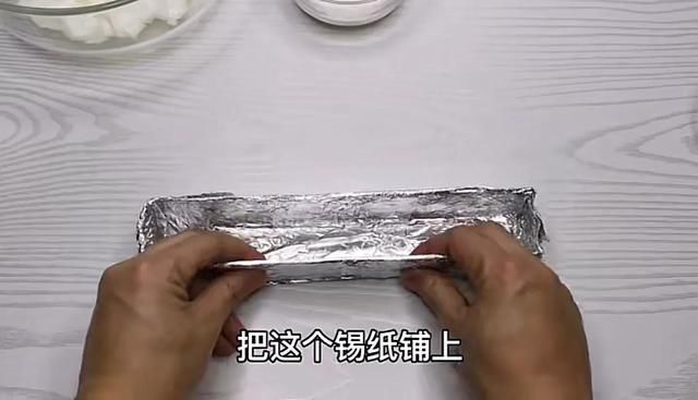 蓝莓酸奶蒸蛋糕|超简单的蓝莓酸奶蒸蛋糕,入口即化,比布丁好吃