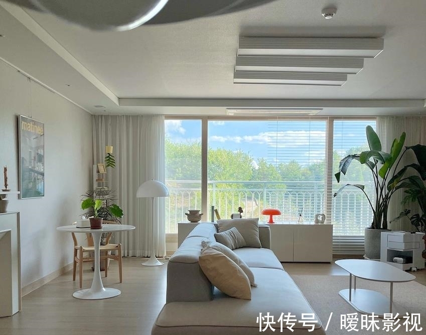 活动式|142㎡四口之家,“活动式”客厅可做4种布局,大人能歇、孩子能玩