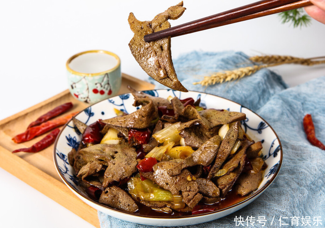 不腥|炒猪肝时,学会这样腌制,炒出来的猪肝特别嫩,一点都不腥