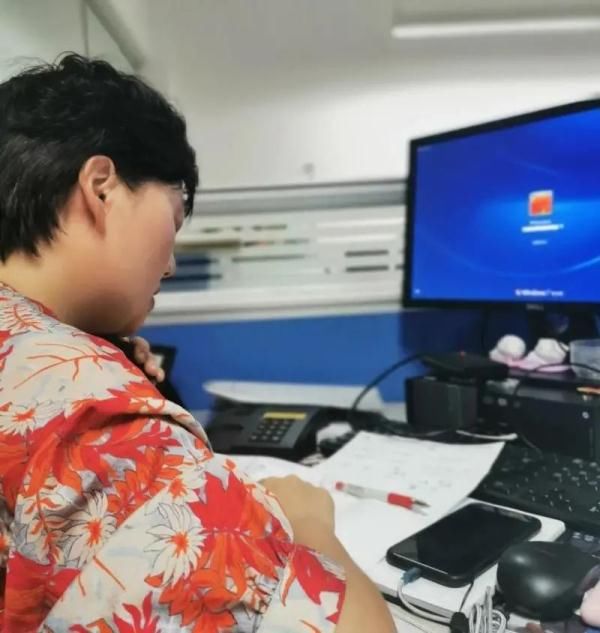 小区|出现确诊后排查逾6.8万人 这个上海速度是他们熬夜熬出来的！