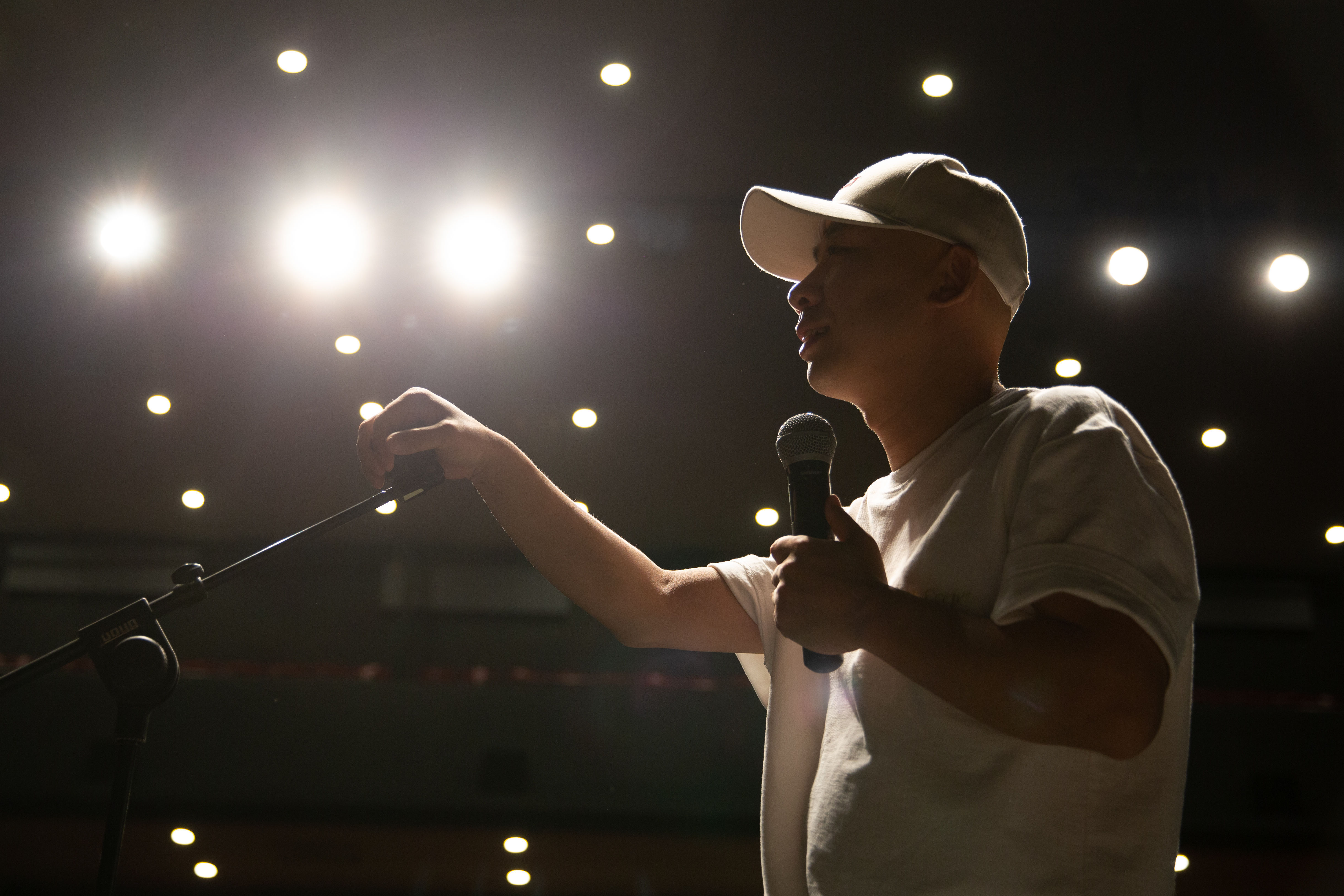 脱口秀|被综艺带火之前,磕磕绊绊那几年丨脱口秀线下生存调查①