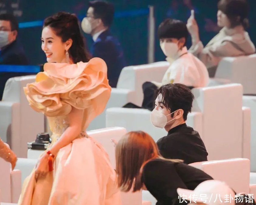 黃曉明羨慕劉璇有女兒，被對(duì)方鼓勵(lì)生二胎，他下意識(shí)反應(yīng)惹人心疼