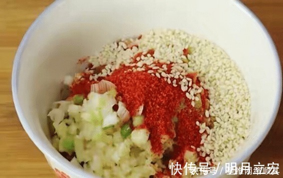 鱼骨|这样的草鱼你吃过吗，鲜香麻辣，让你过足瘾