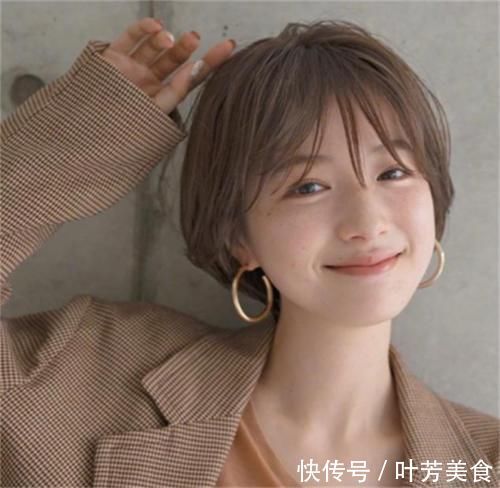 姐妹|短发比长发更容易彰显自己的风格,清爽利落,简约又不失高级