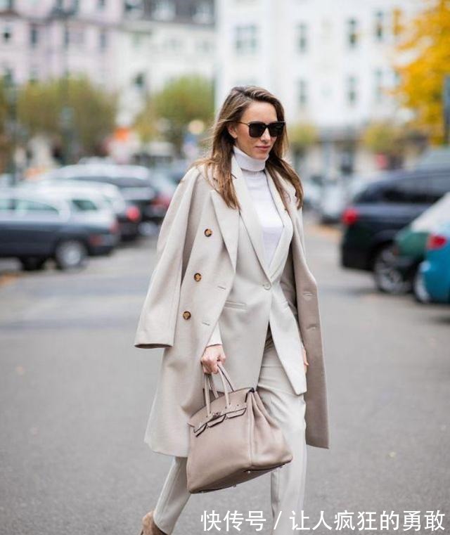 街拍 旧大衣穿得不好看别再买了!换这5种内搭都够了,照着穿准没错!