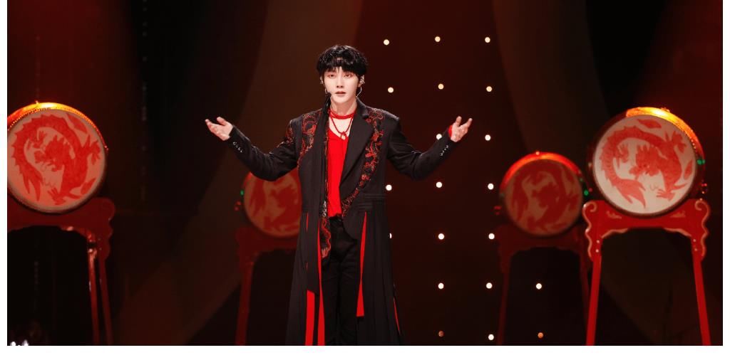 網(wǎng)友票選《追光吧》3大顏值擔(dān)當(dāng)，外籍選手占兩席，周曉鷗組沒有