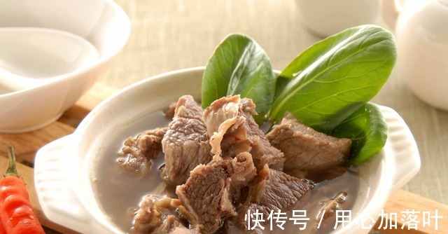 天气渐冷,教大家做2款新鲜牛肉自制美食,丸子和牛肉汤,美味!