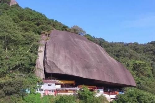 潮州又一景区走红，巨石“压住”的寺庙，被称“潮汕石窟寺之首”