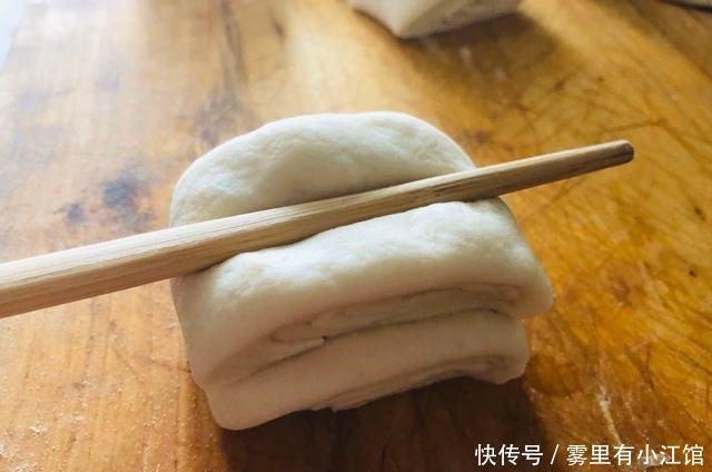 松软|花卷这样做一点不费事,只需一根筷子轻松搞定好看形状,松软好吃