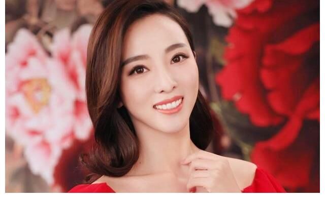 2022央视主持人大赛官宣，撒贝宁朱广权送上祝福，董卿为何不出席