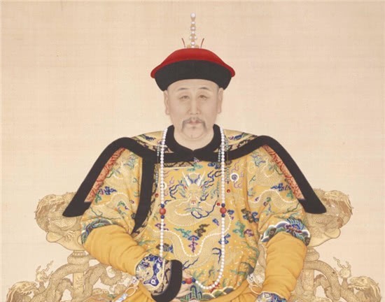 雍正的首批军机大臣共有3人,除了胤祥和张廷玉,还有一人是谁?