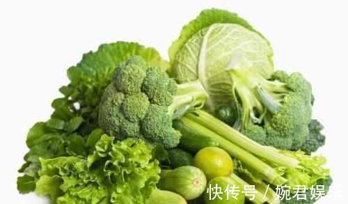 肝脏|出现三种信号,可能是肝硬化上门,四种食物尽量戒掉吧,很伤肝!