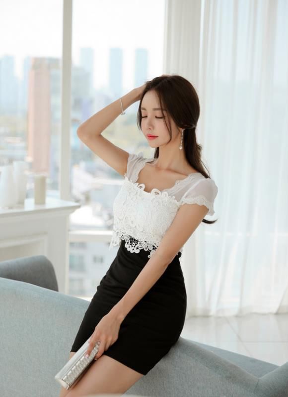 美人图鉴孙允珠:雪花印记卷叶幽帘玉露拼搭裙