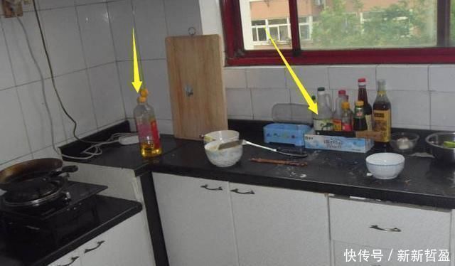 收纳|厨房面积不到3㎡,收纳一定要这样做,瓶瓶罐罐收纳得整整齐齐