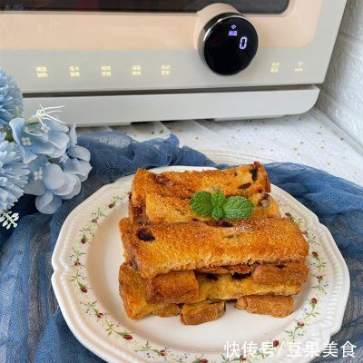 #奈特兰草饲营养美味#蜂蜜面包条