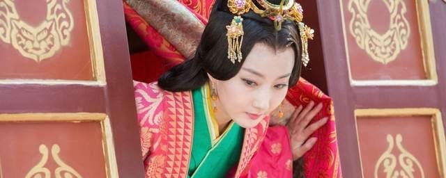 华督|历史上最致命的邂逅:看了美女一眼,就杀同僚、弑君上