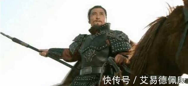 山士奇&他跟林冲旗鼓相当,林冲称赞他是高手,结果被水浒小人物一招秒杀