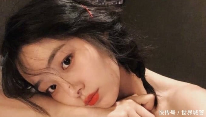 浓妆|女生脸上呈现这4处“异样”,说明不适合浓妆,是天然的美人胚!
