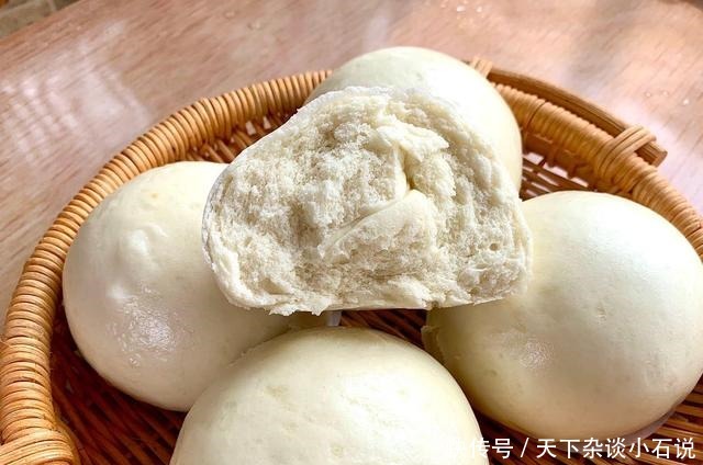 发面时加1勺它,蒸出的馒头、包子洁白松软,一次一锅不够吃