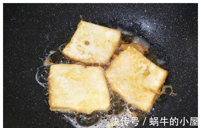 不粘锅|1块豆腐,1个鸡蛋,教你做好吃的煎豆腐,这样做豆腐不碎不粘锅