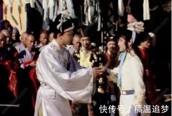 忠顺亲王#红楼梦里,忠顺亲王为什么要费尽心思去扳倒贾家?