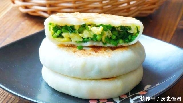 家常菜|家常菜:韭菜鸡蛋馅饼每一口都有鲜嫩劲儿