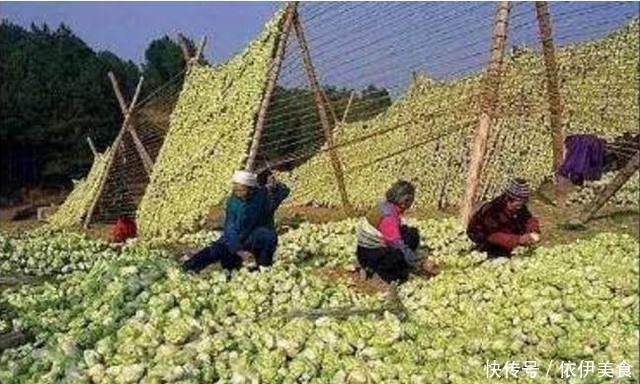 此道美味是用脚踩出来，堪称“原汁原味”，知道以后你还敢吃吗