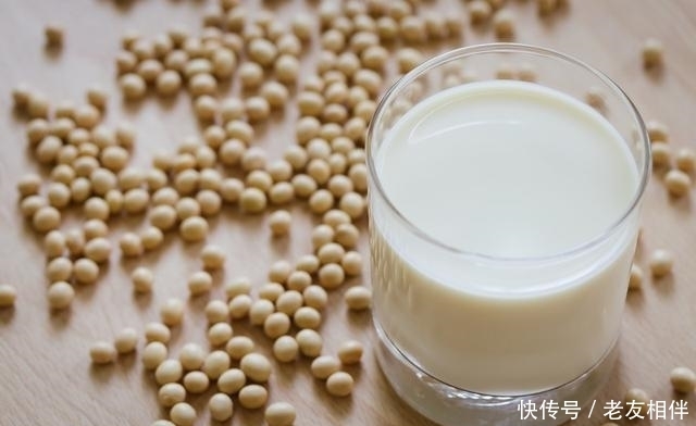  乳腺癌|早期乳腺癌 做好三件事 少吃二物 多喝一水