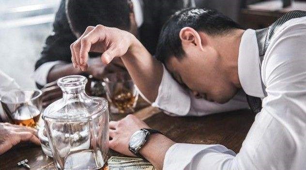 美味佳肴|为什么肝癌患者在中国居多?“罪魁祸首”不是喝酒和熬夜,而是它