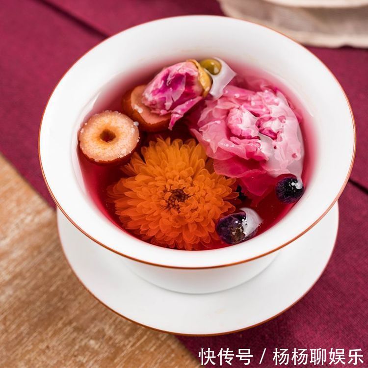 养肝明目|眼睛不好,3种药材煮水5分钟,养肝明目,80岁眼睛都不会花