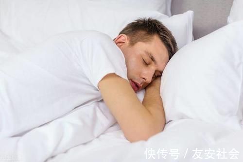 睡眠质量|晚上坚持这4件小事，让你睡觉也在燃脂，有效瘦全身