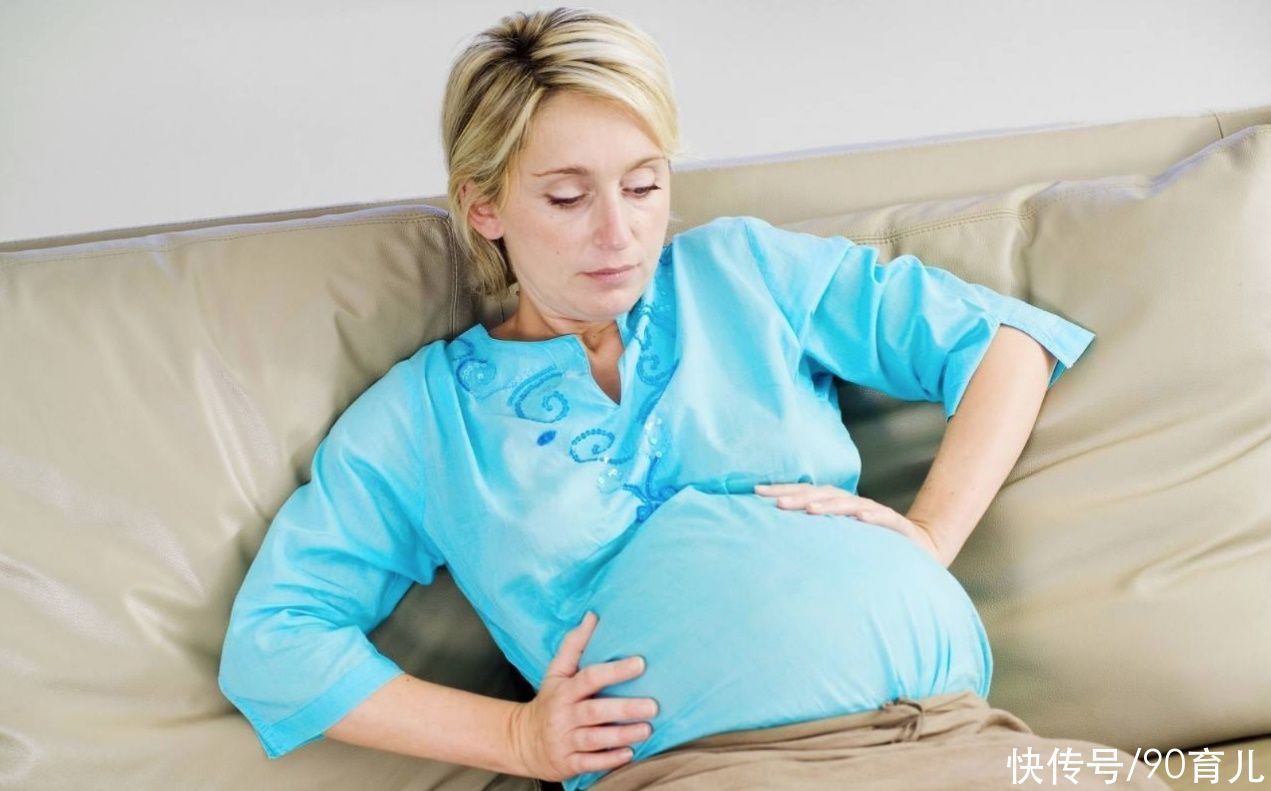 宝宝|产妇宫缩时，肚子里的宝宝有什么反应？又萌又让人感动