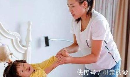 方式|家长早上叫孩子起床的方式,直接影响孩子性格发展,父母可别不知