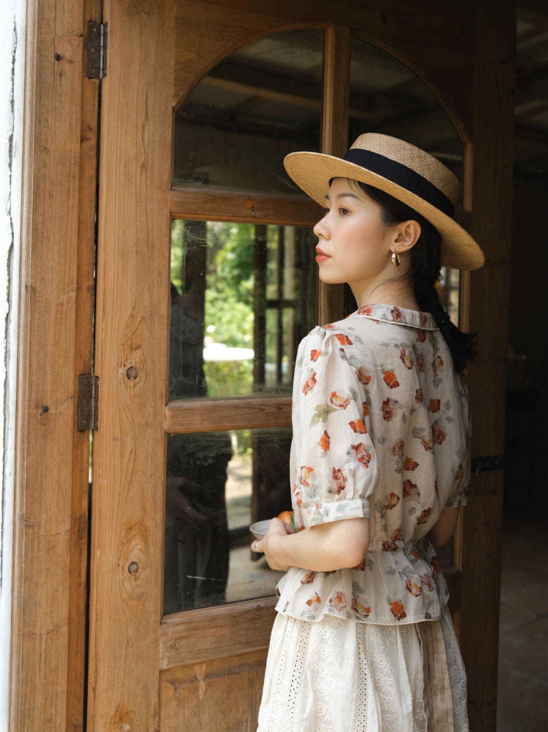 颜色|复古穿搭很时髦，浓浓的展现女人本色，出门赚足回头率