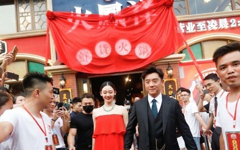 b為何陳赫鄭愷開的火鍋店熱火朝天，baby開的店卻無人問津太現(xiàn)實