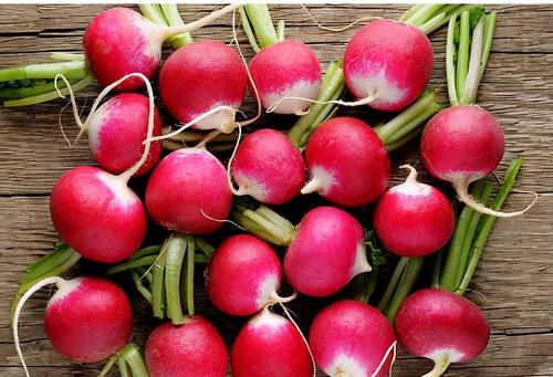 养肝排毒|人到中年爱美，3种食物坚持吃，营养丰富，有益健康，吃了变年轻