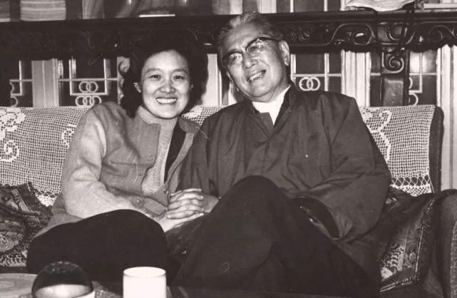 儿女|外交部长乔冠华,娶了两任妻子,留下三个儿女,他们过得怎么样