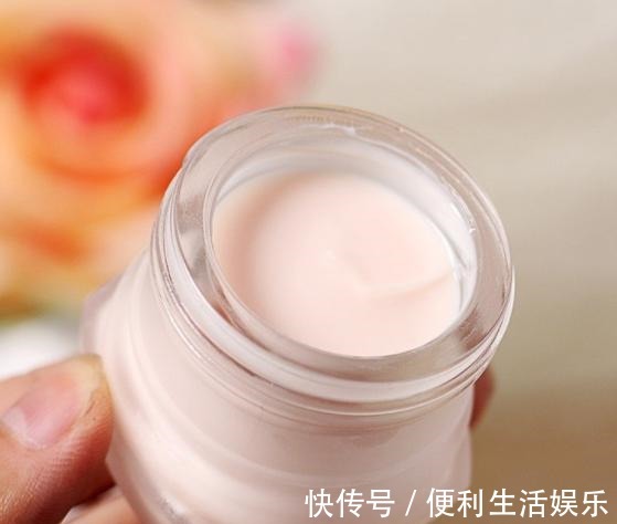 肤美灵 入秋后,护肤品该换一换了!身边这些老牌护肤品,锁水保湿很管用!