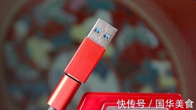 钢铁侠护体,这款移动固态硬盘见过吗?漫威迷不容错过