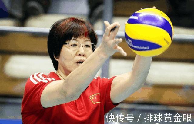 卸任|郎平迎61岁生日!王媛媛透露恩师卸任前点滴,重新出山并非不可能