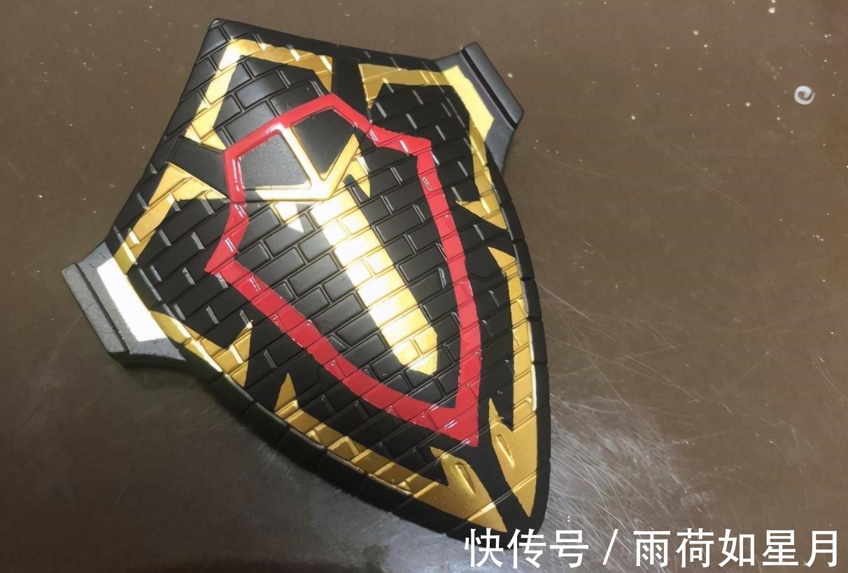 shf|假面骑士圣刃玩家自改剧场版限定形态情感龙 四仔的盾牌真好用