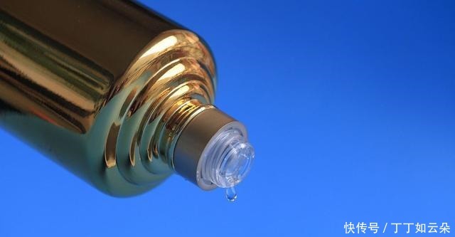 白酒存放后发黄,是什么原因